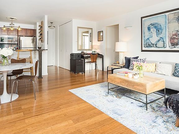 2nd image of 45 W 67th St APT 12F