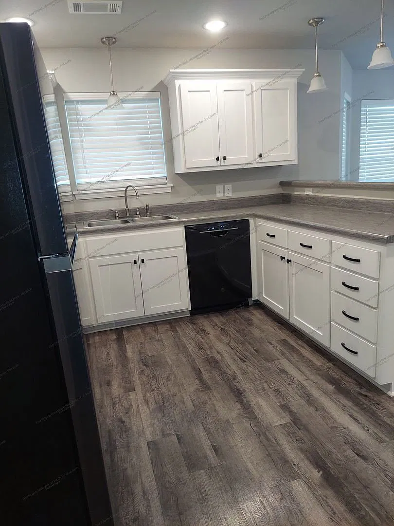 3 bed, 2.0 bath, 1545 sqft, $1,675 — Photo 4