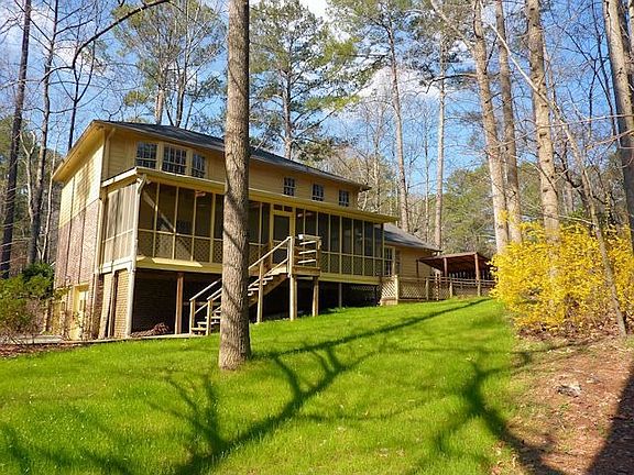 3rd image of 22 Brookcrest Dr