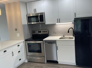 32001 Jefferson Ave #14, Saint Clair Shores, MI