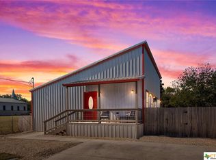 505 San Saba St, Lockhart, TX 78644
