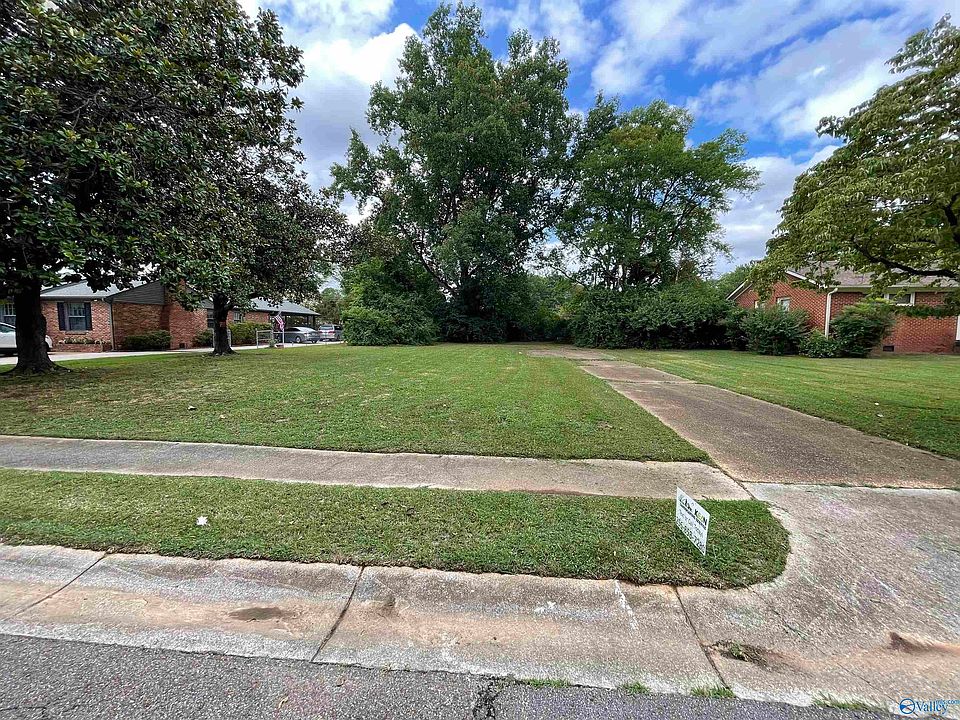 2nd image of 4411 Lakeview Dr NW