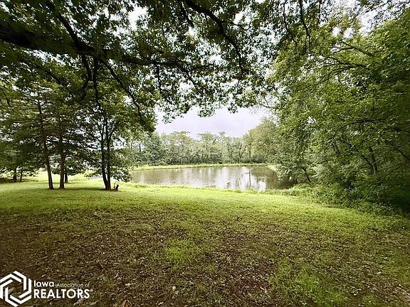 4th image of 3683 Lake Rd