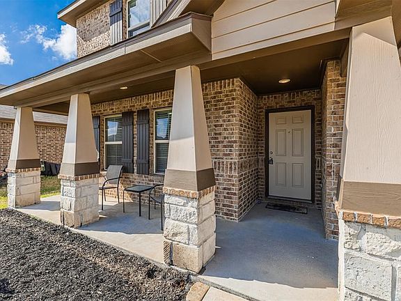 4th image of 3126 McDonough Way