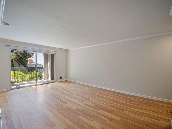4th image of 475 Weldon Ave #304