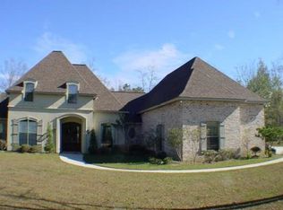 300 Wilderness Ct, Madisonville, LA 70447
