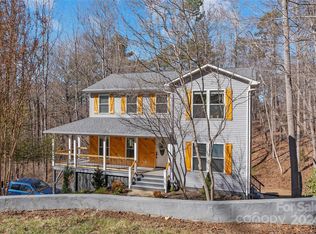 7 Foothills Rd, Asheville, NC 28804