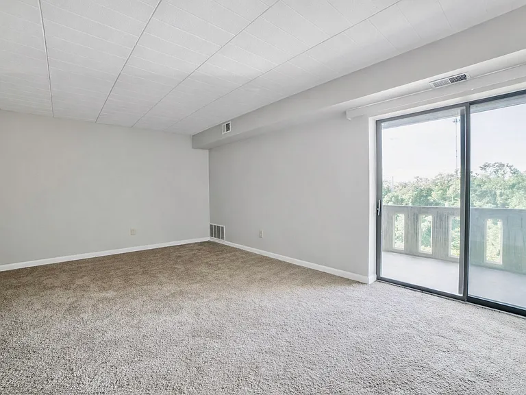 Living Room 2B/2B