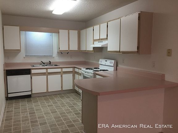 5th image of 2809 Bradford Pl NW Unit 1