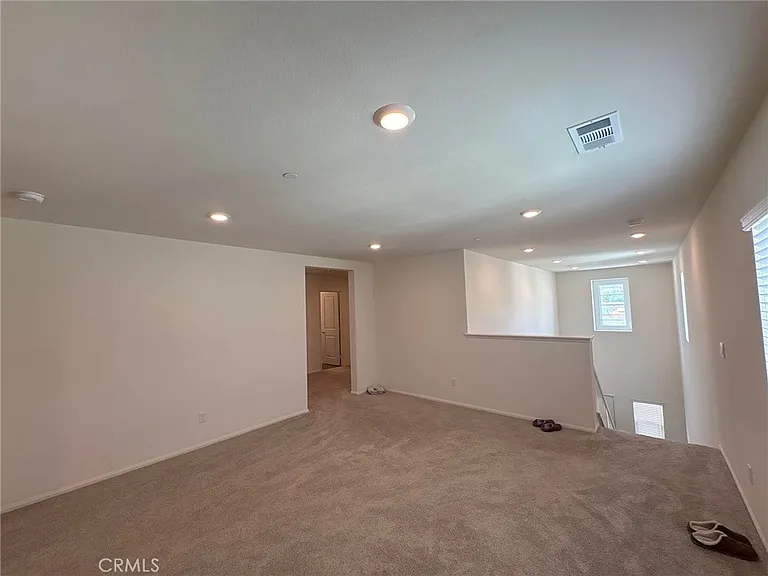 27548 Luna Ave — Photo 10