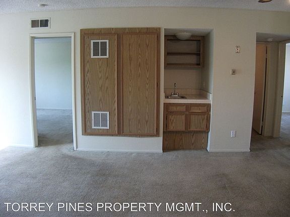 4th image of 1289 E Grand Ave APT 318