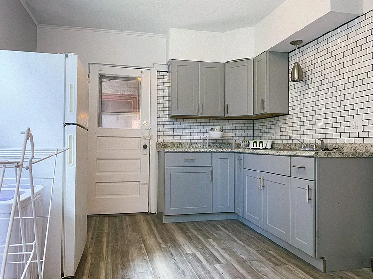 5846 Alderson St #3 — Photo 15