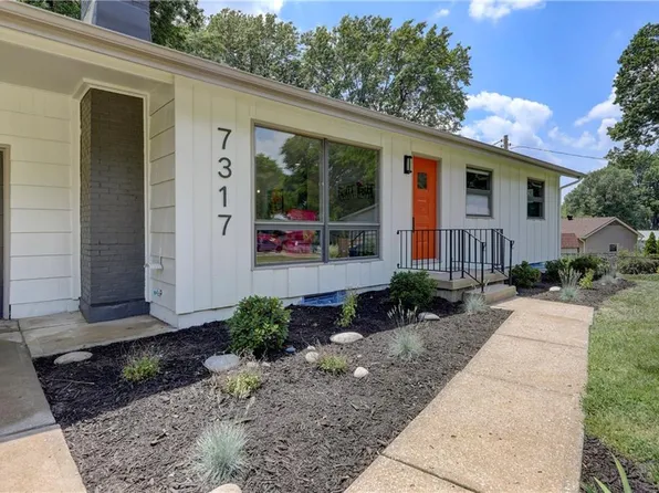7317 Conser St, Overland Park, KS 66204