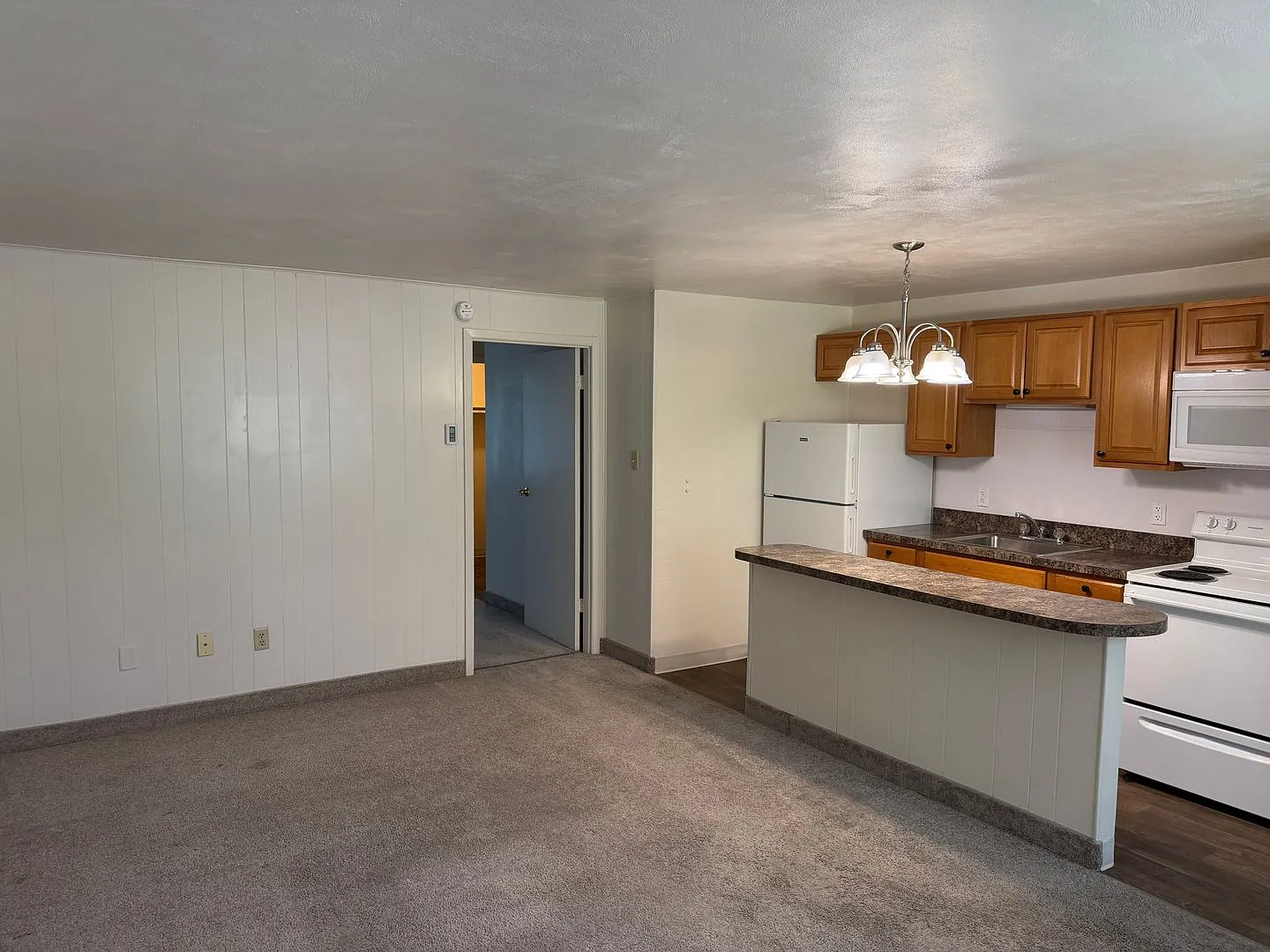 Streamside Apartments — Photo 2