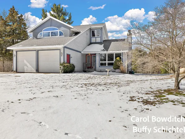 10367 152nd Ave, West Olive, MI 49460