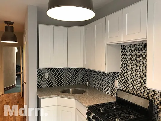 Rented by Mdrn Residential | media 15