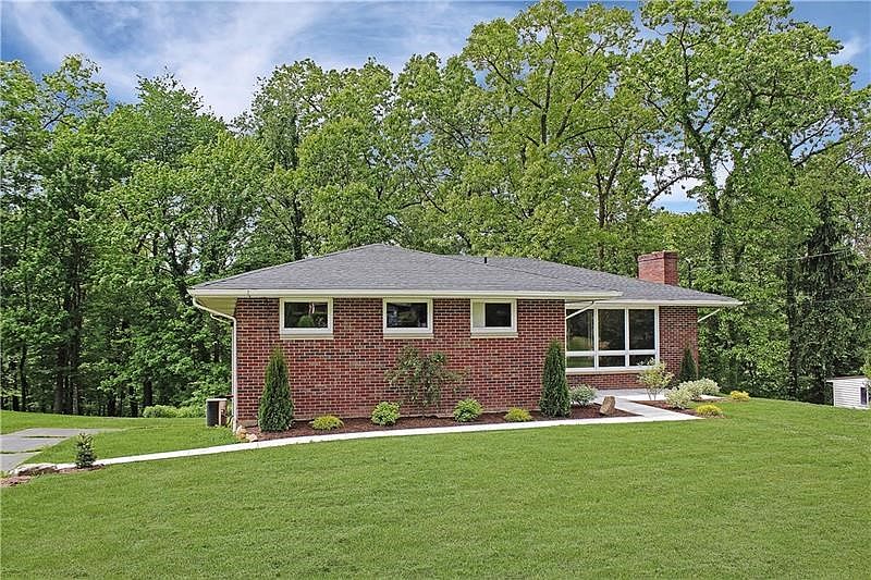 2nd image of 312 Westbrook Dr