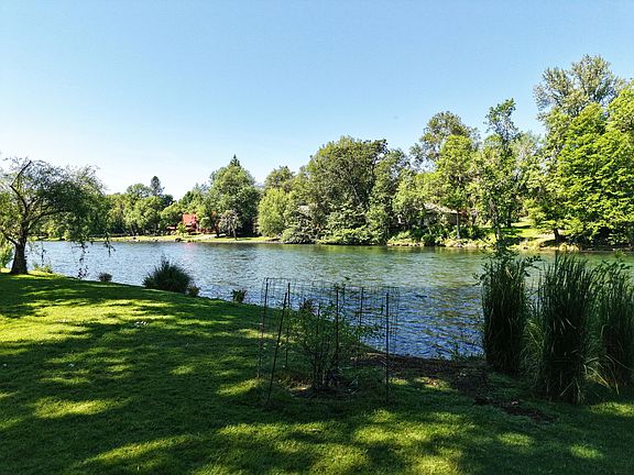 4th image of 150 Castaline Pl