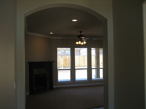 2nd image of 5818 Wooded Creek Cv