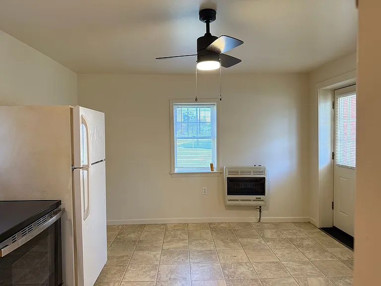 202 N. Main St. — Photo 4