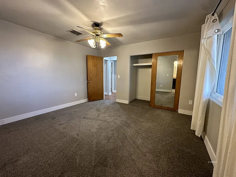 2883 N Bigler Ave — Photo 16