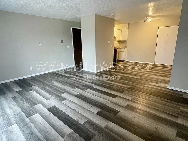 217 Charleston Blvd #4 — Photo 7