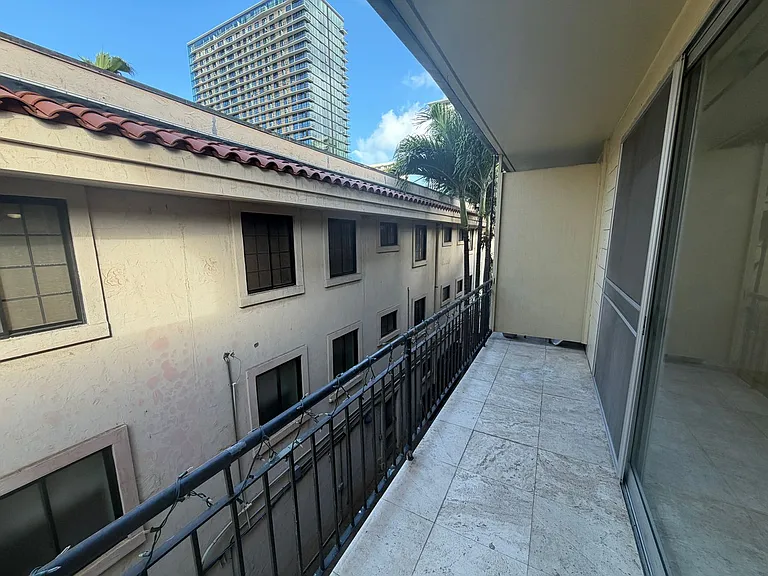 254 Kaiulani Ave — Photo 11