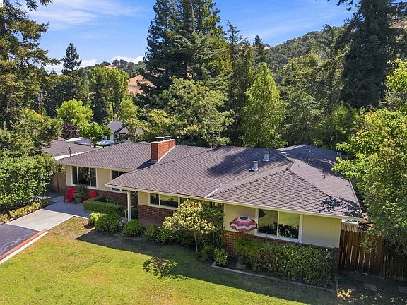 2nd image of 5075 Alhambra Valley Rd