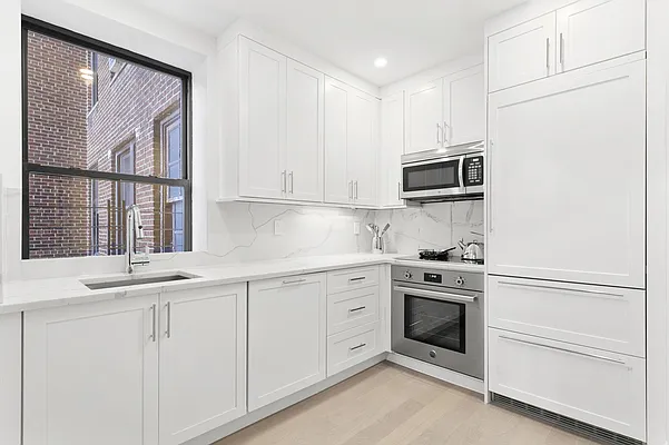 Rented by Citi Habitats | media 16