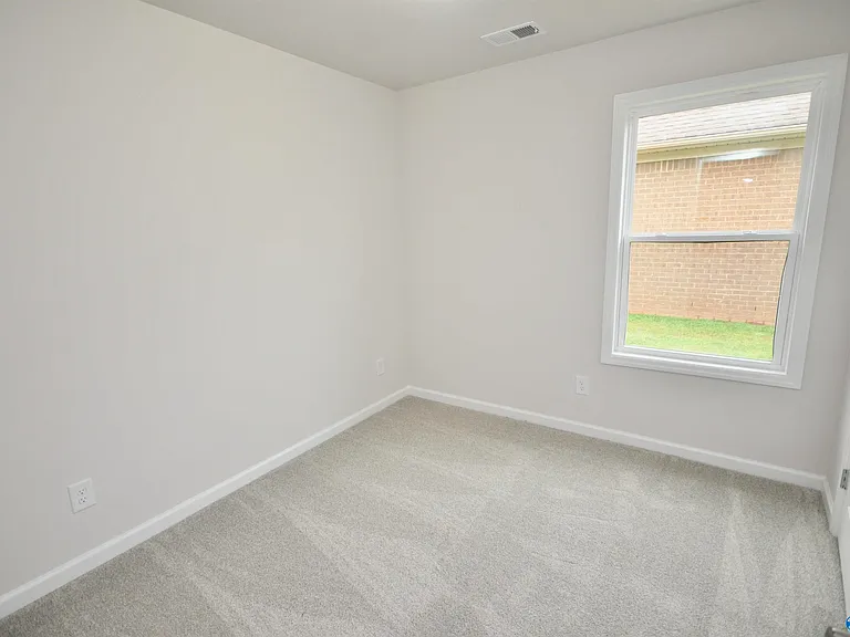 160 Swansea Ln — Photo 9