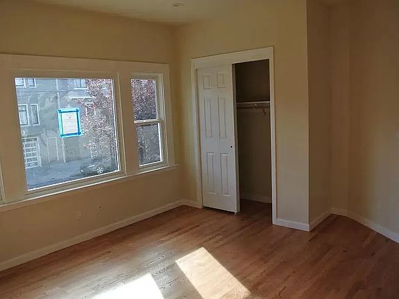 3rd image of 549 20th Ave