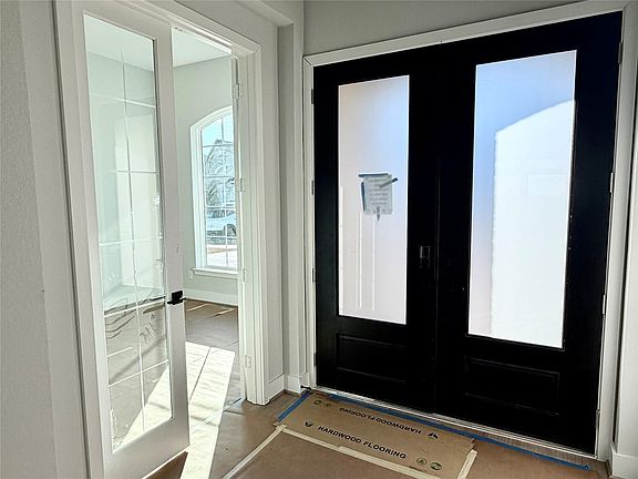 2nd image of 4414 Heather Crossing Rd