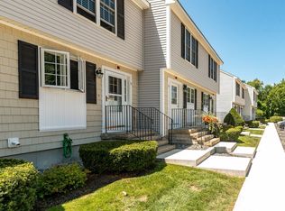 35 Station Dr, Dover, NH 03820