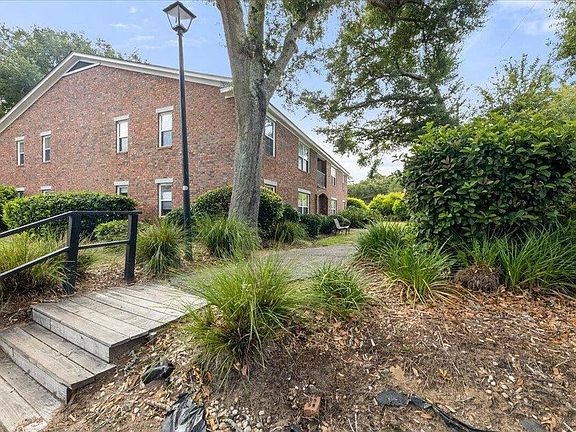 4th image of 1240 Fairmont Ave APT 1