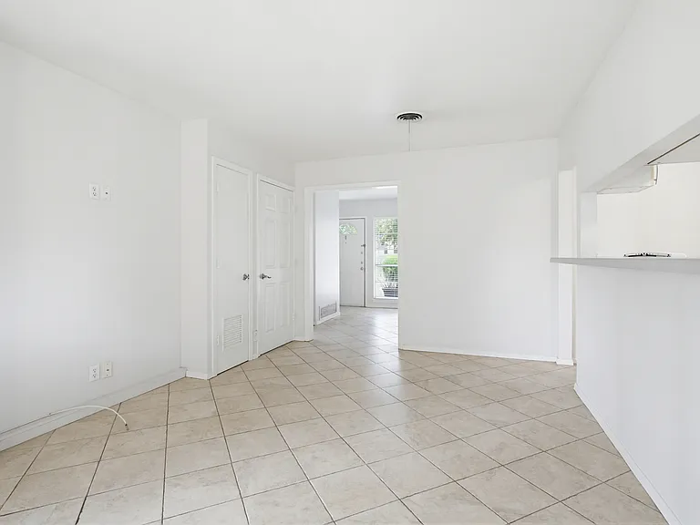 2125 E Lawndale Dr #2125 — Photo 14