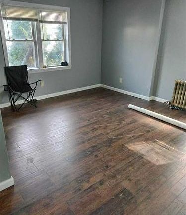 5th image of 412 S 6th Ave