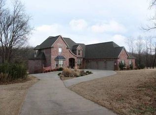 520 Quail Run Ln, Fayetteville, AR 72703