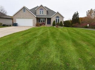 8300 Maurice Ln, Flushing, MI 48433