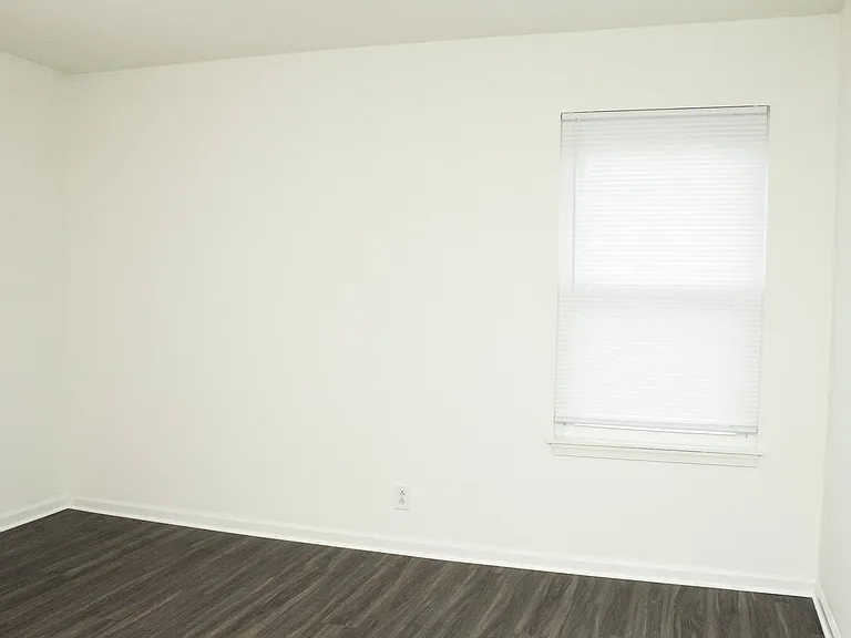 Gardenwood Apartments — Photo 73