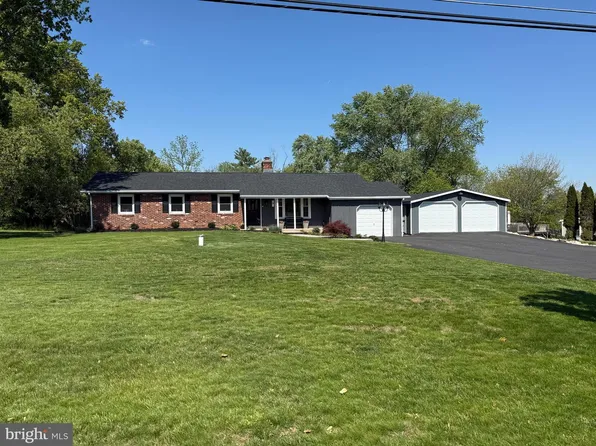 9 Acoma Ln, Collegeville, PA 19426
