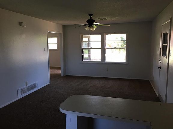 5th image of 1425 Mimosa Dr