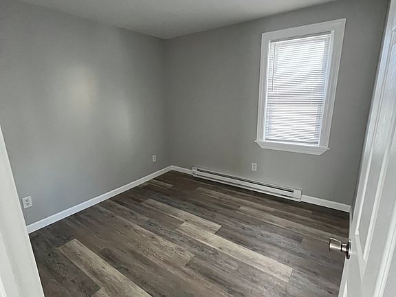 4th image of 14 Audrey St APT 21