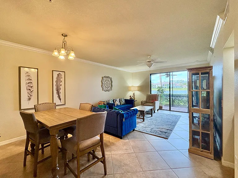 9513 Avellino Way #2015 — Photo 5
