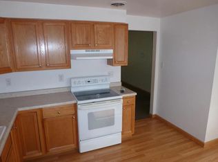 3613 S 77th St #4, Milwaukee, WI 53220