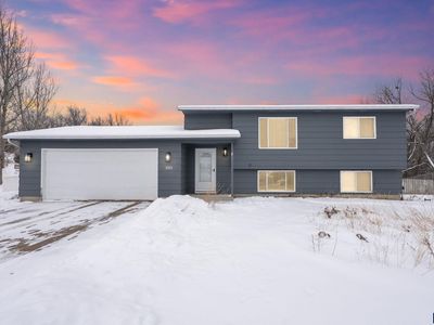 1001 N Homestead Cir, Sioux Falls, SD, 57103