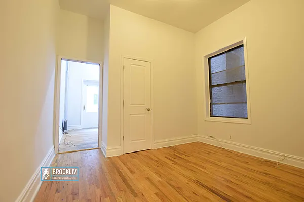 Rented by null | media 4