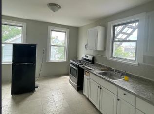 852 Martin St FLOOR 2, Elizabeth, NJ 07201