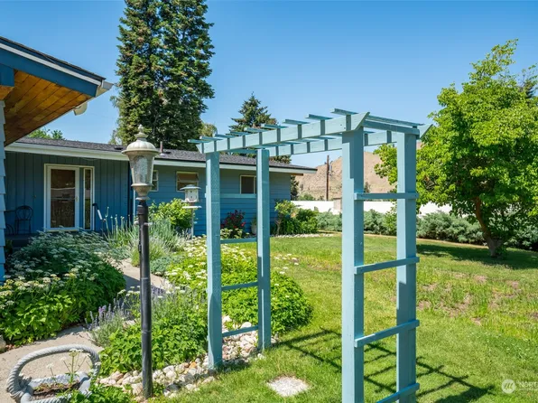 108 Birch Street, Cashmere, WA 98815