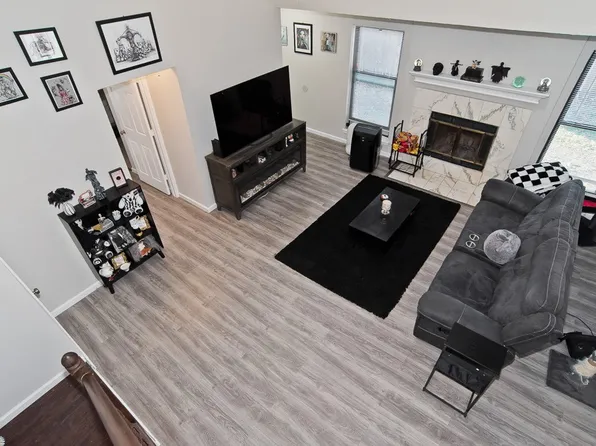 1001 Silent Dr, Arlington, TX 76017