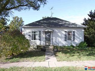 735 Sheridan Ave, Cortland, NE 68331